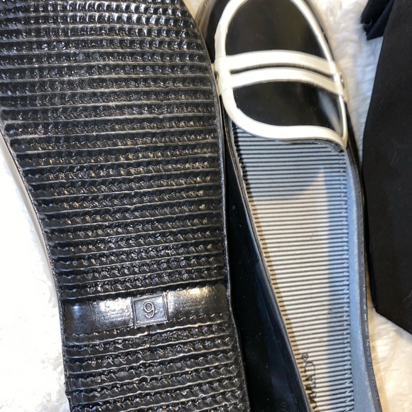 Classic look rubber flats size 9 similar to Kate spade - Picture 2 of 5
